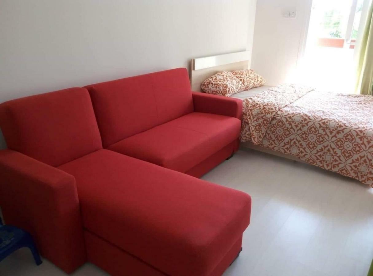 Long Beach Holiday Apartments Trikomo Екстер'єр фото