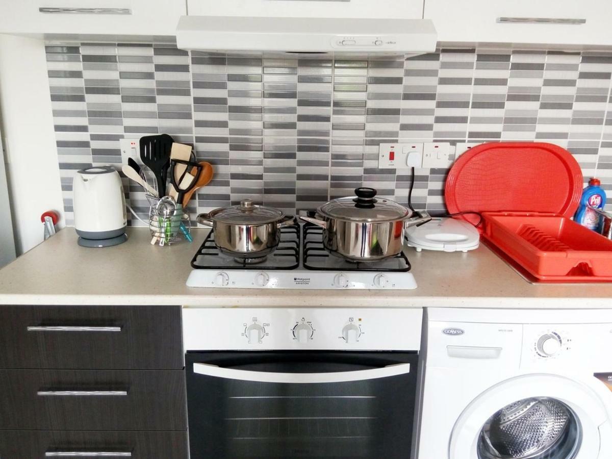 Long Beach Holiday Apartments Trikomo Екстер'єр фото