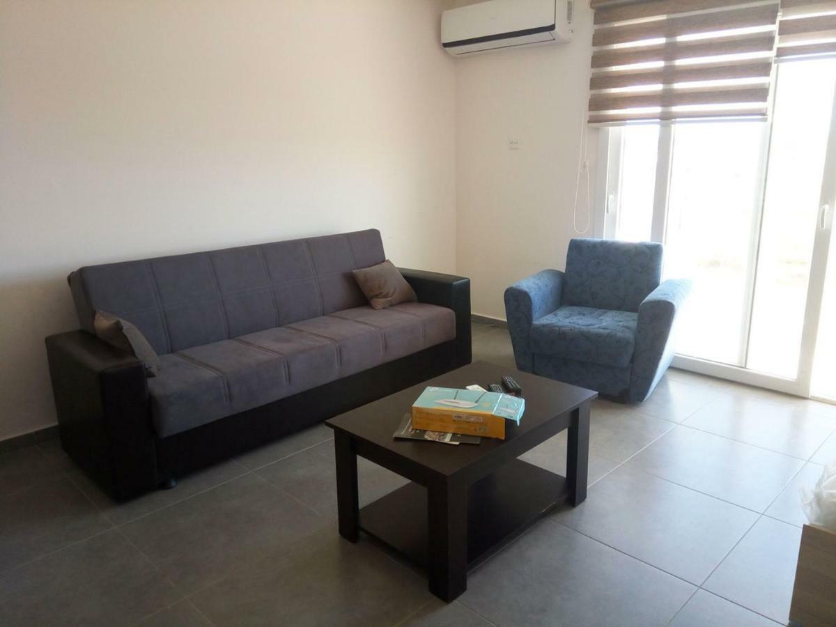Long Beach Holiday Apartments Trikomo Екстер'єр фото