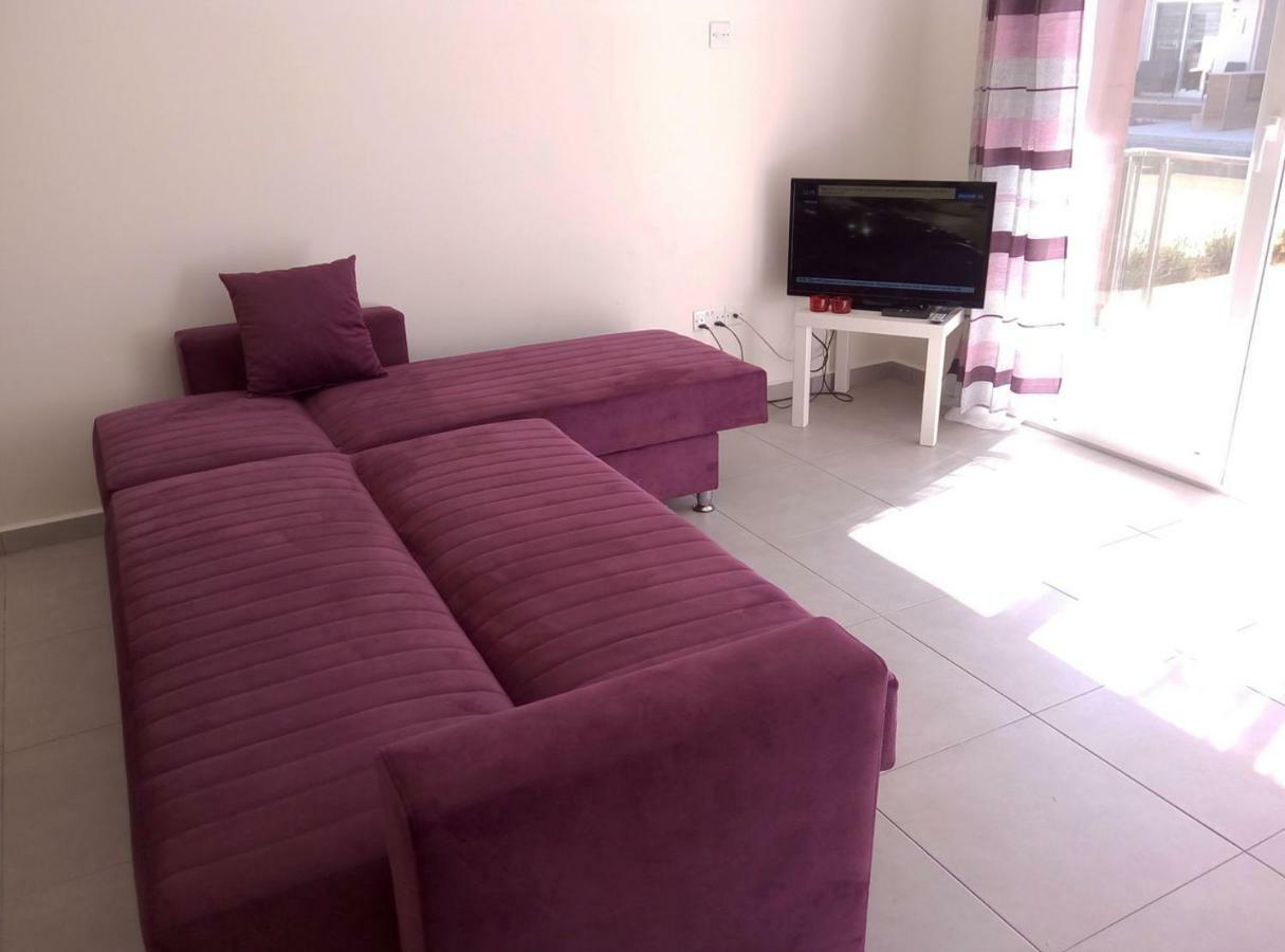 Long Beach Holiday Apartments Trikomo Екстер'єр фото