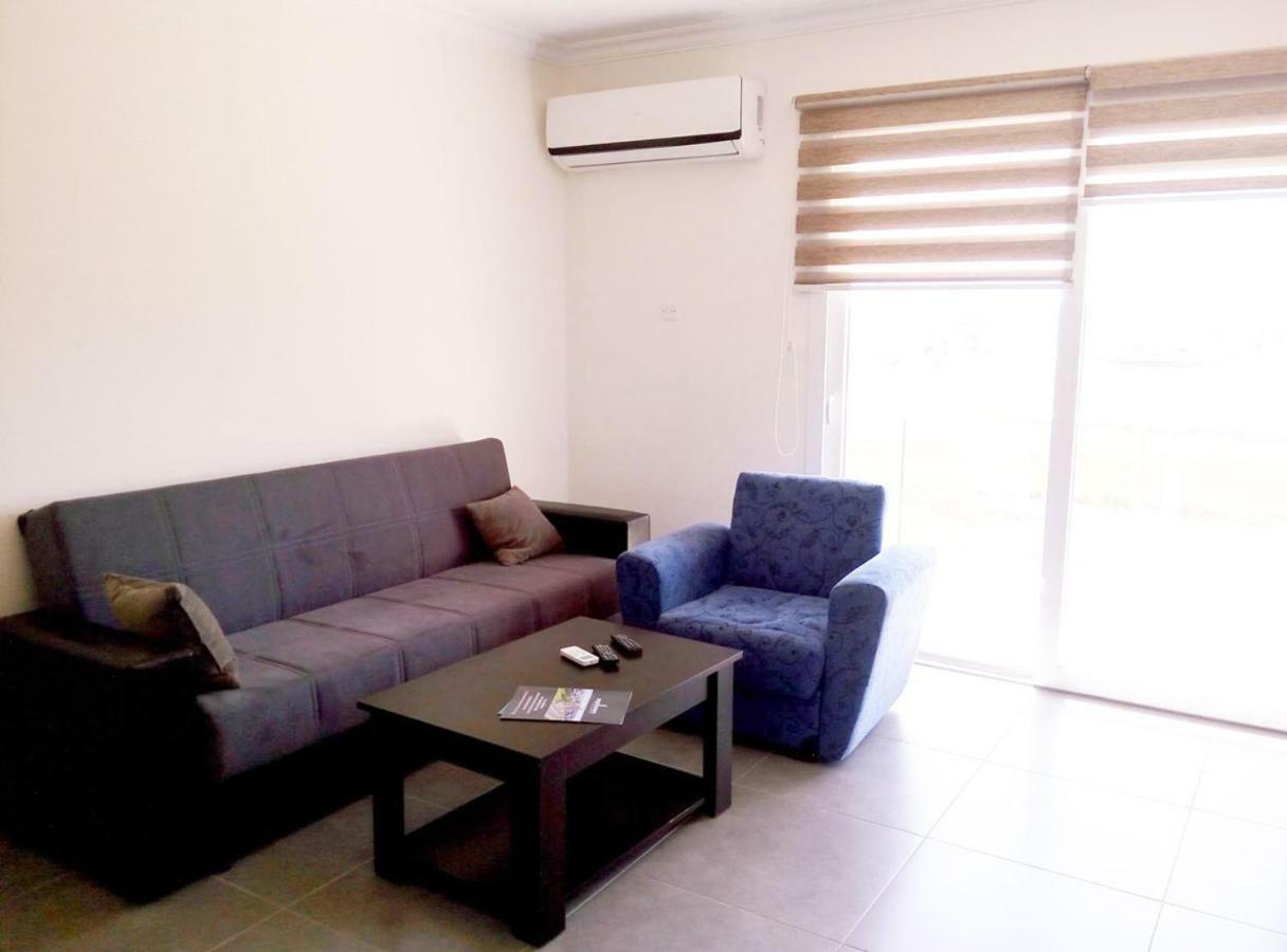 Long Beach Holiday Apartments Trikomo Екстер'єр фото