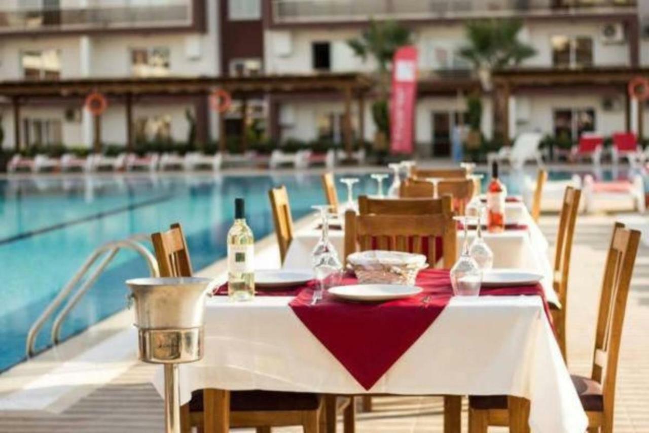 Long Beach Holiday Apartments Trikomo Екстер'єр фото