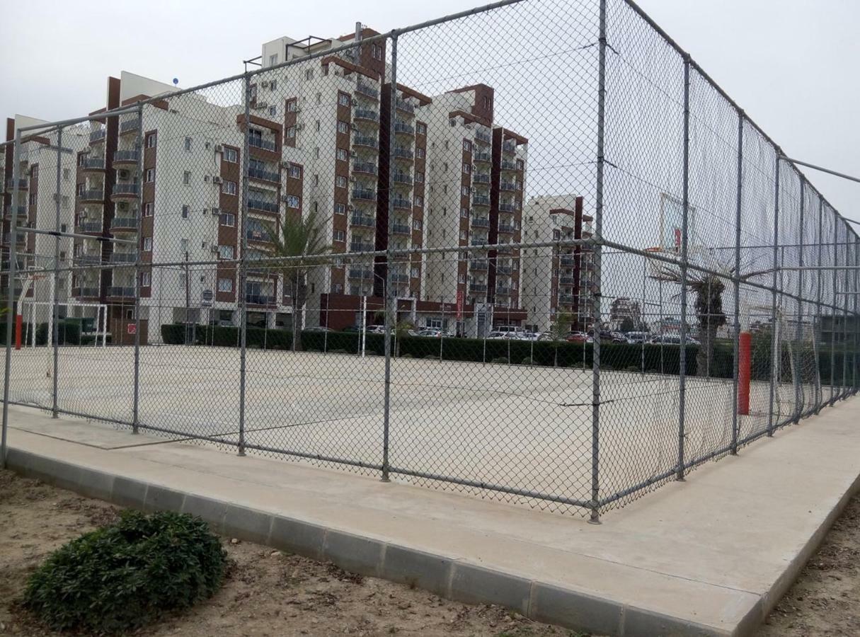 Long Beach Holiday Apartments Trikomo Екстер'єр фото