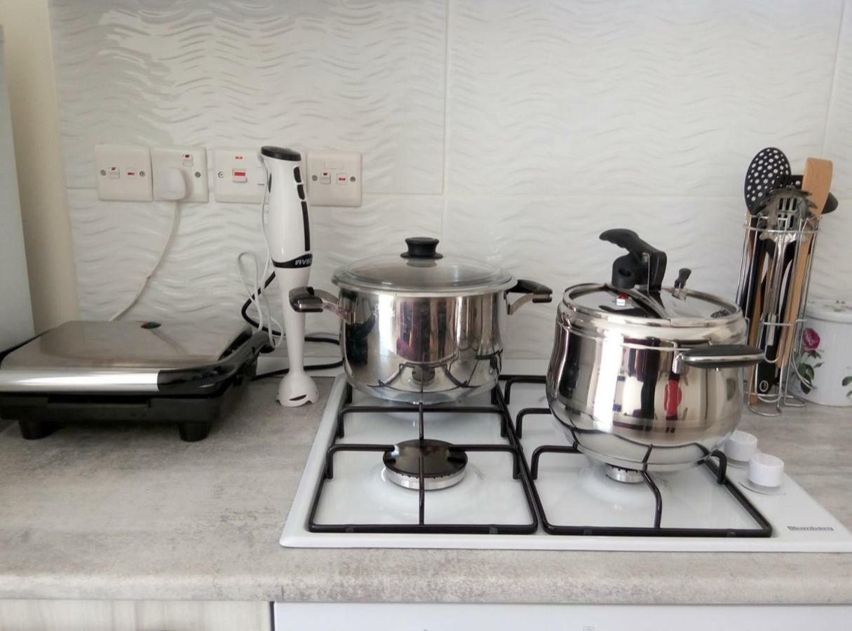 Long Beach Holiday Apartments Trikomo Екстер'єр фото