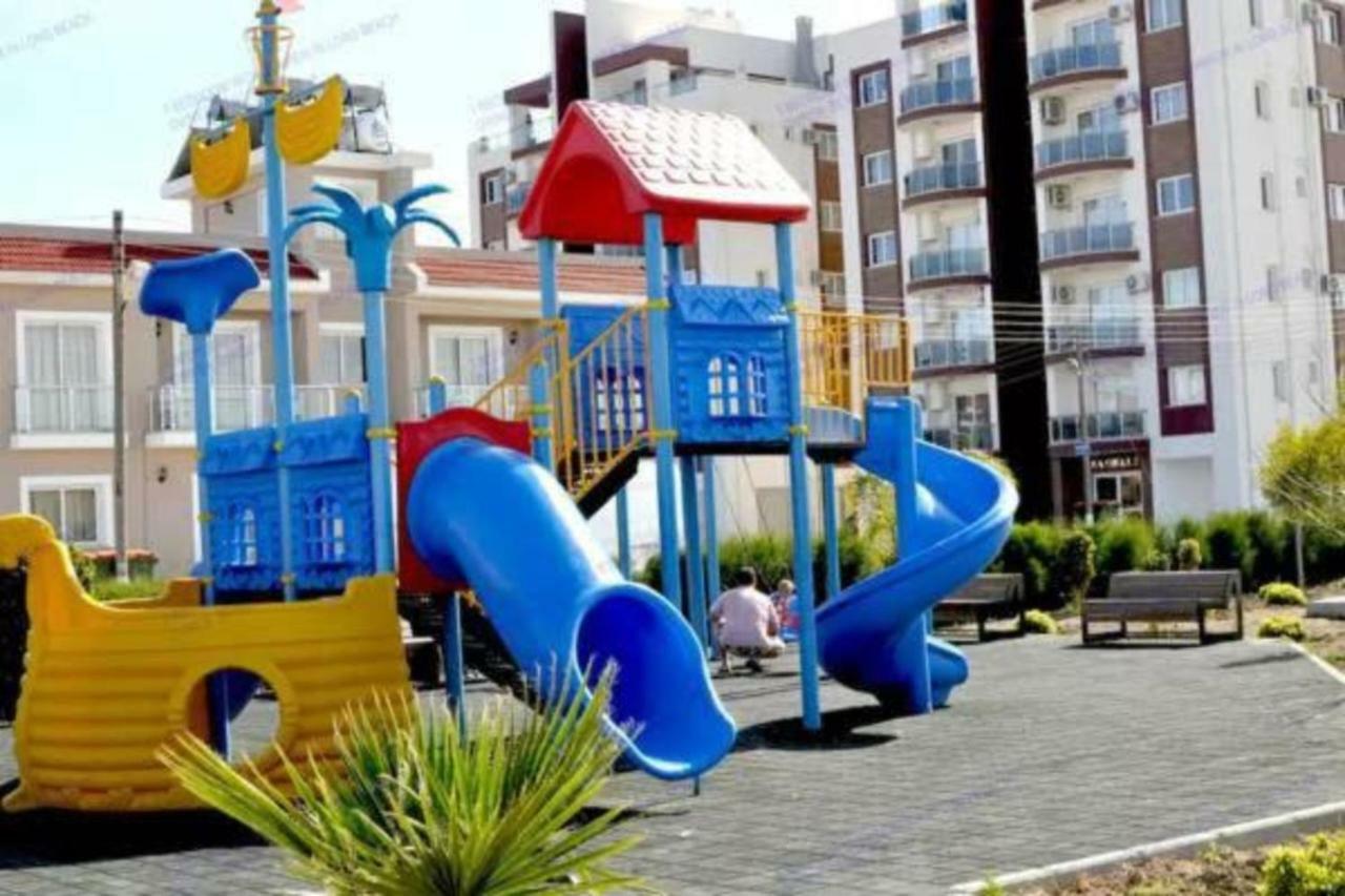Long Beach Holiday Apartments Trikomo Екстер'єр фото