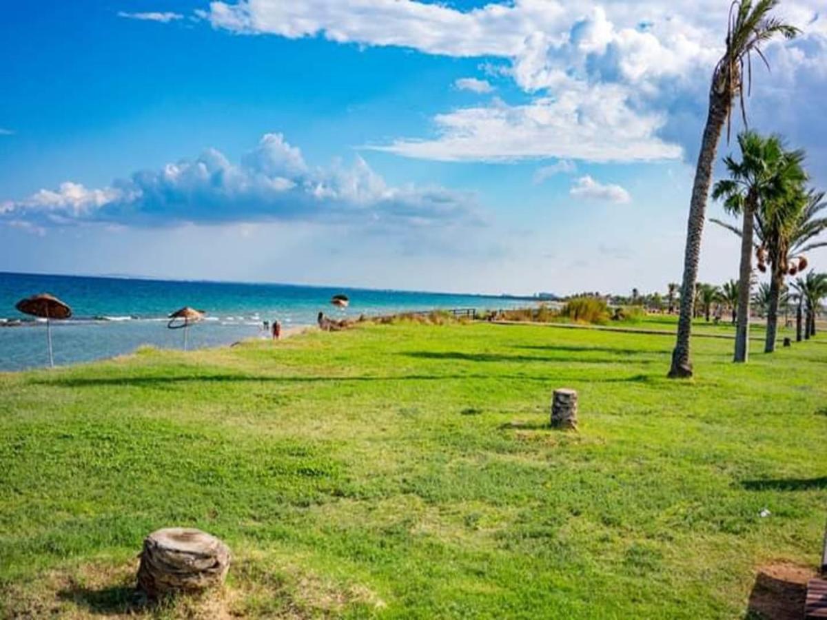 Long Beach Holiday Apartments Trikomo Екстер'єр фото