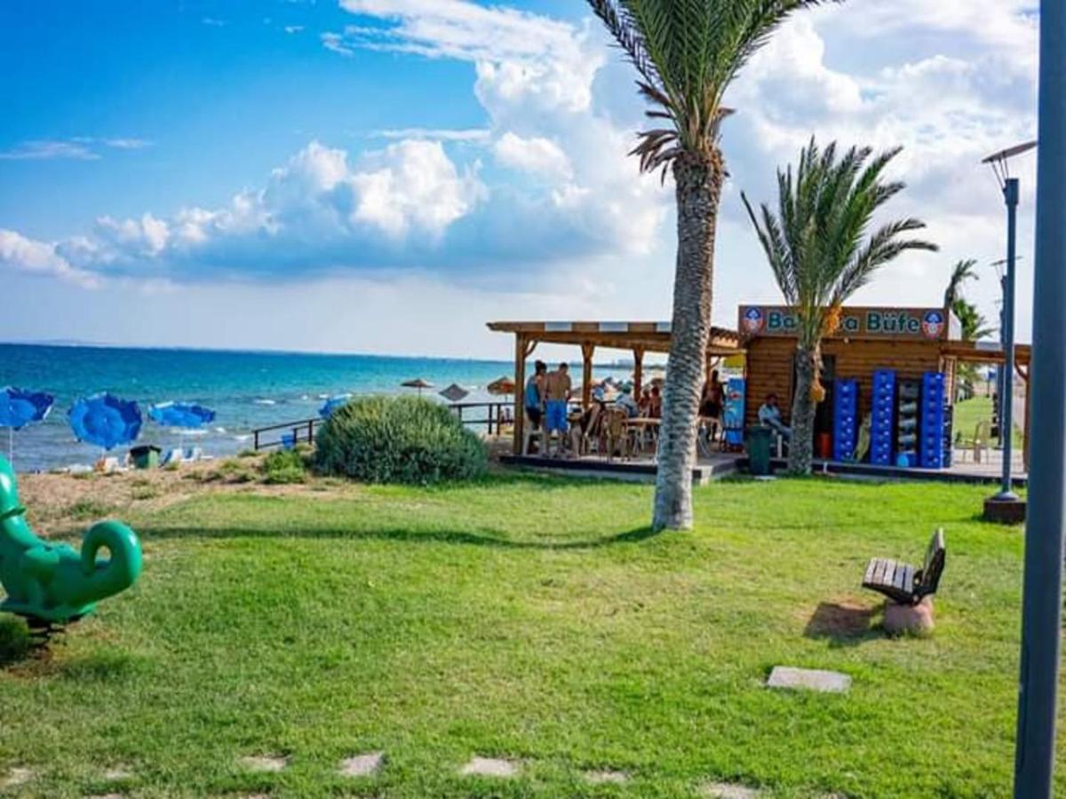 Long Beach Holiday Apartments Trikomo Екстер'єр фото